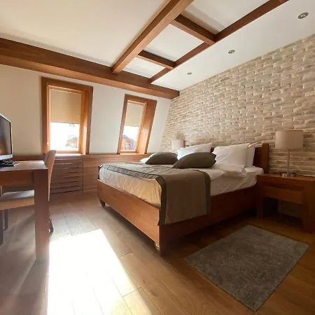 Lux B432 Vucko - Private Host 3*